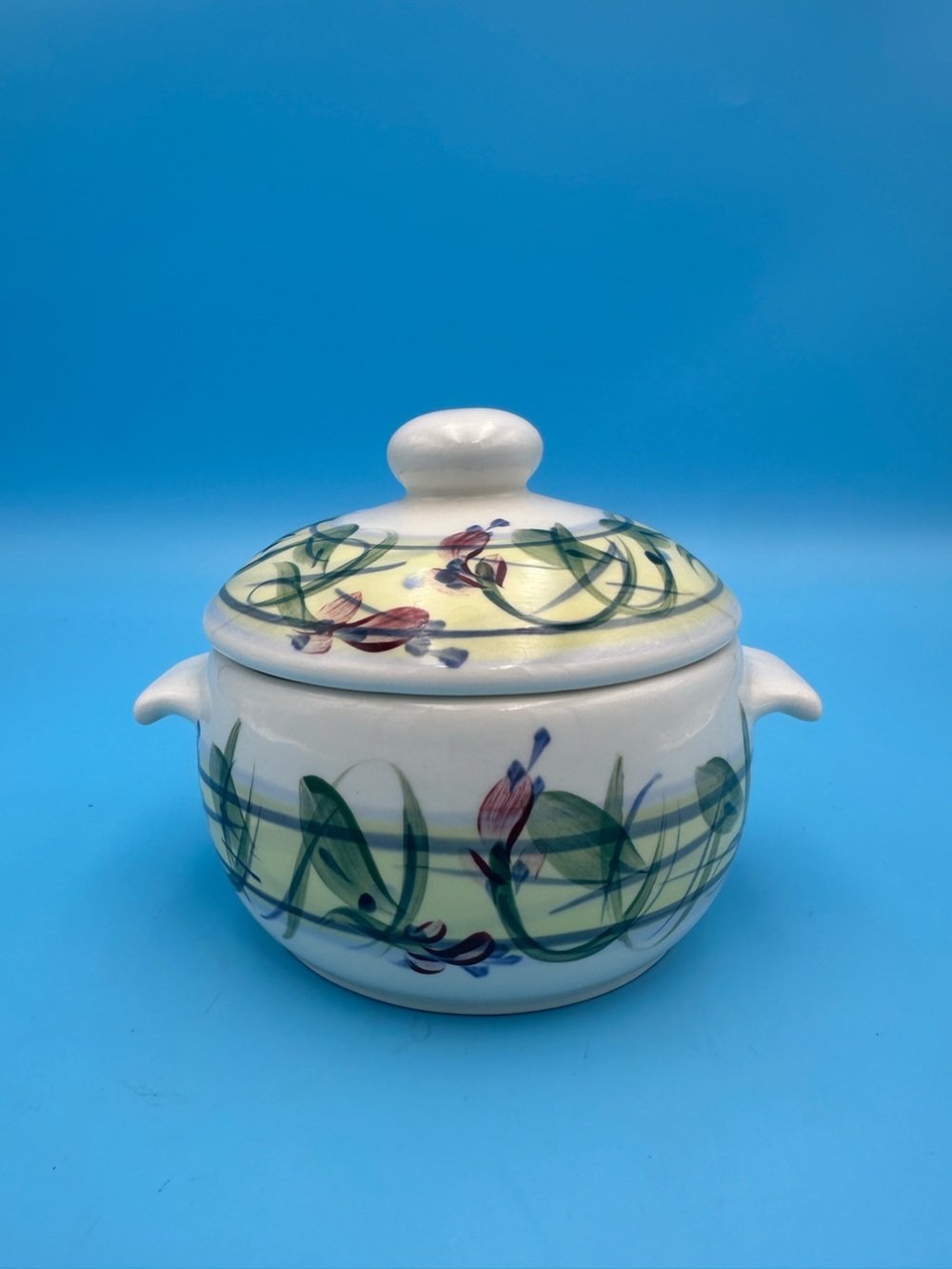 GAIL PITTMAN TUSCAN MAYPOP COVERED VEGETABLE 2.5 QT Signed
